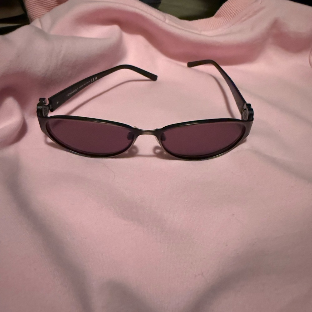 Chanel Sunglasses - Picture 7 of 8